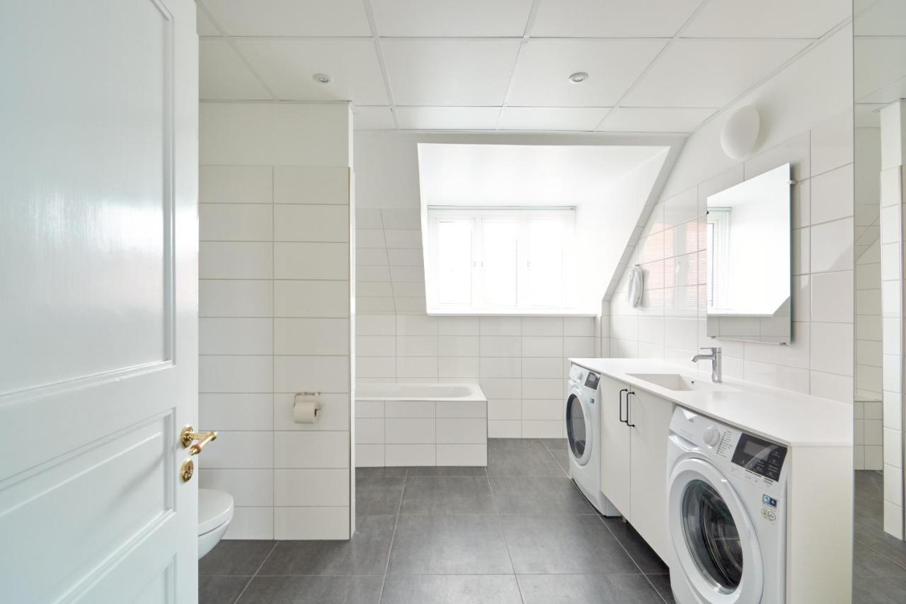 Beautiful 3 Bedroom Apartment Near Shopping & Metro København Eksteriør billede