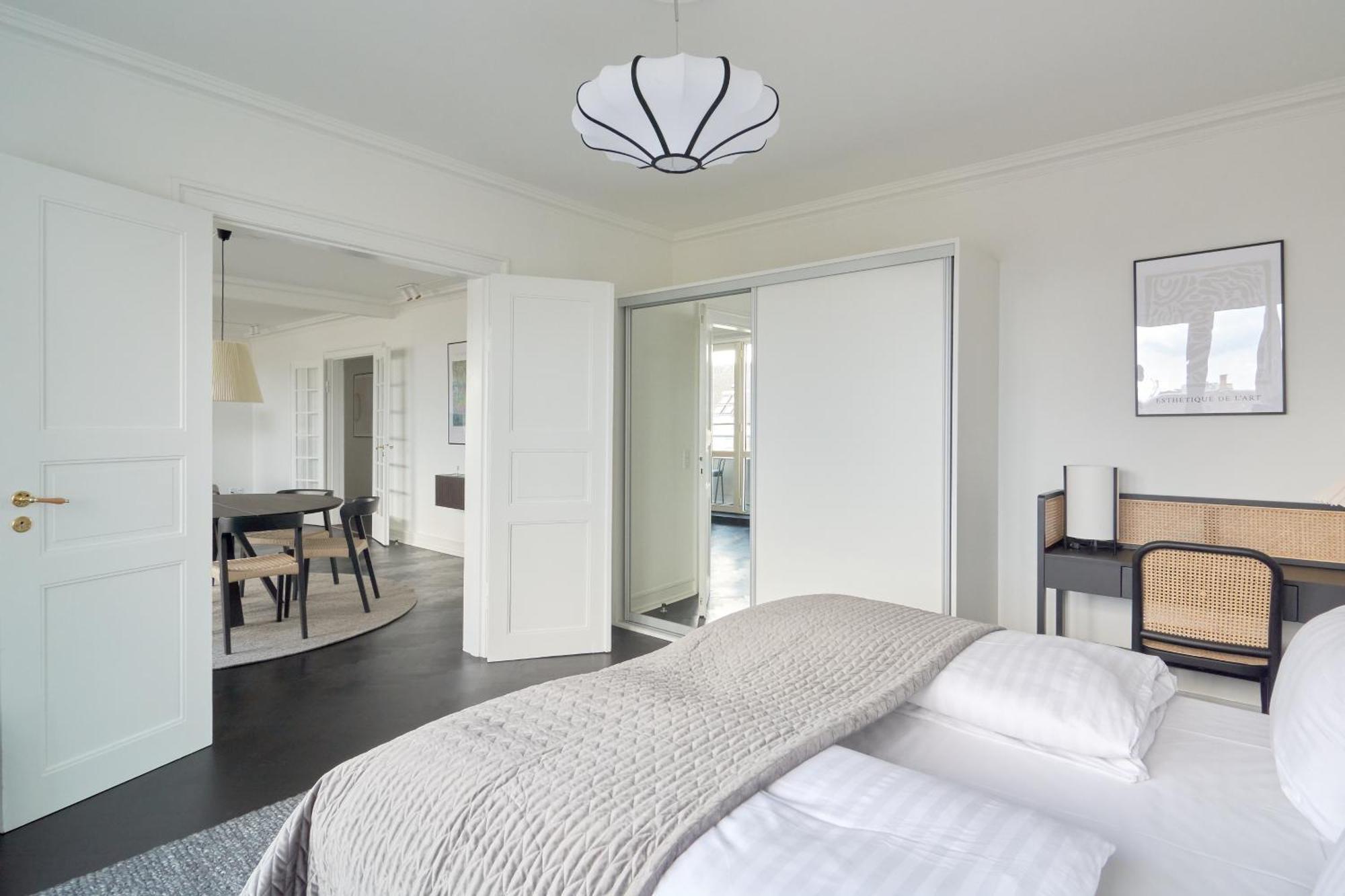 Beautiful 3 Bedroom Apartment Near Shopping & Metro København Eksteriør billede